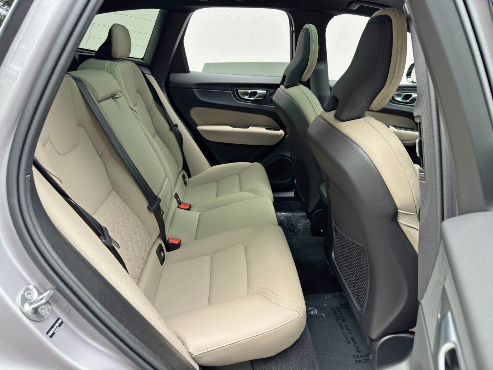 Used 2026 Volvo XC60 B5 Core w/ Climate Package AWD/4WD image 42