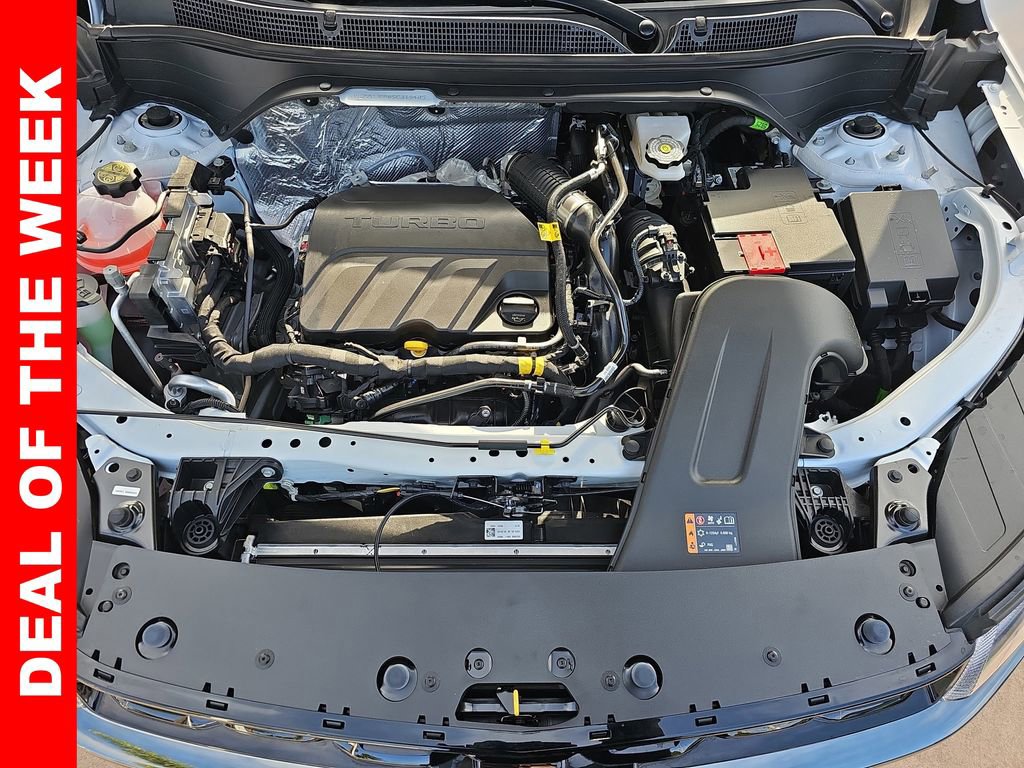 New 2025 Chevrolet Trax RS w/ Sunroof Package image 30