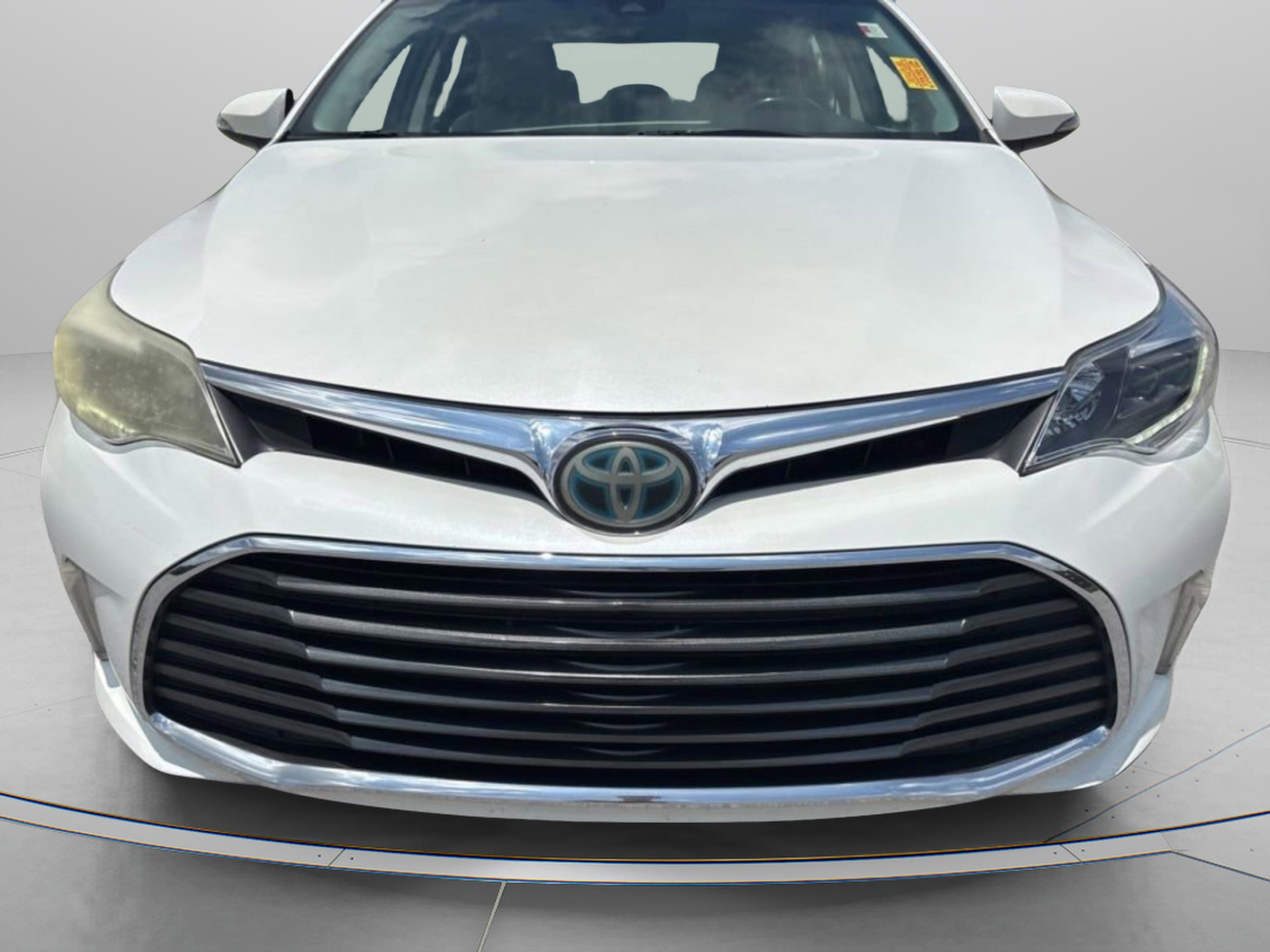 Used 2016 Toyota Avalon Limited w/ Toyota Safety Sense Package FWD image 4
