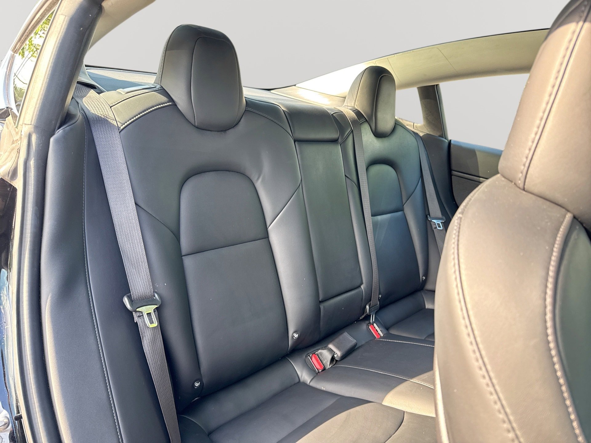 Used 2018 Tesla Model 3 Mid Range RWD image 27