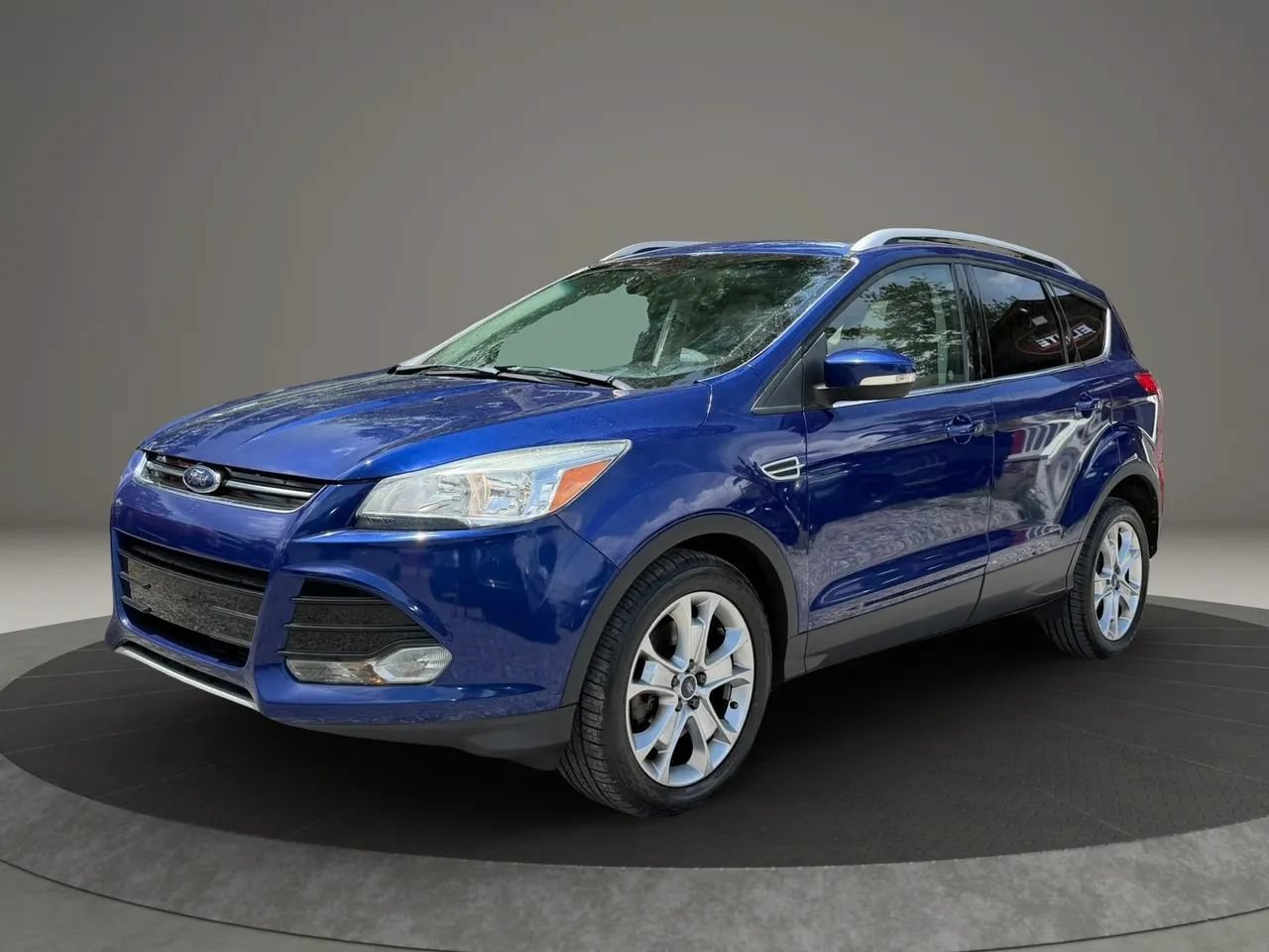 Used 2016 Ford Escape Titanium FWD image 1