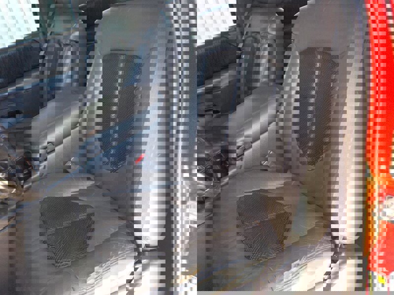 Used 2005 GMC Sierra 3500 SLE w/ Heavy-Duty Power Package image 2