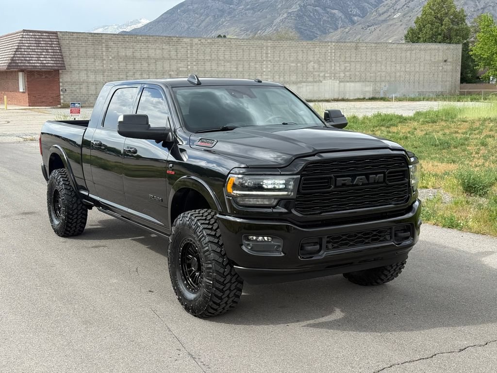 Used 2021 RAM 2500 Limited AWD/4WD image 2