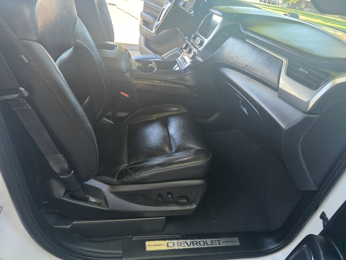 Used 2020 Chevrolet Suburban LT RWD image 39