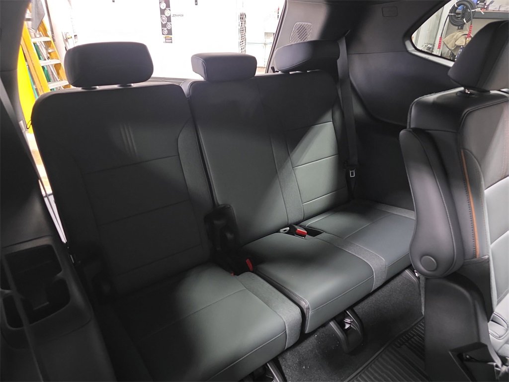 New 2026 GMC Acadia AT4 w/ Luxury Package image 12