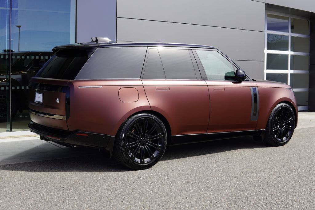 New 2026 Land Rover Range Rover SV AWD/4WD image 4