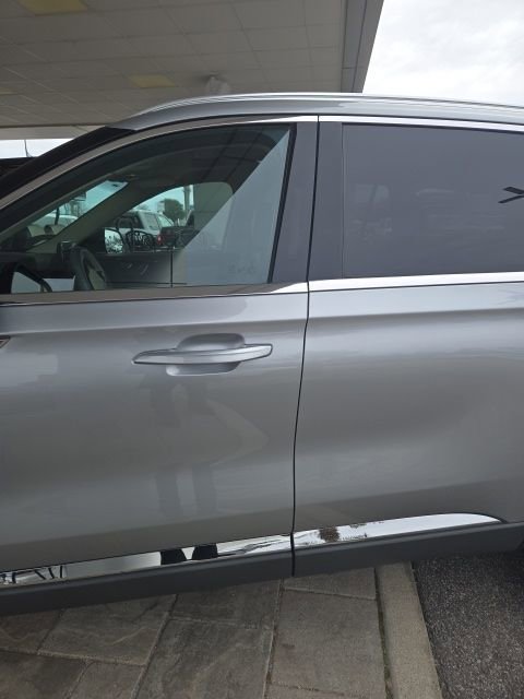 Used 2023 Lincoln Aviator AWD w/ Premium Package image 8