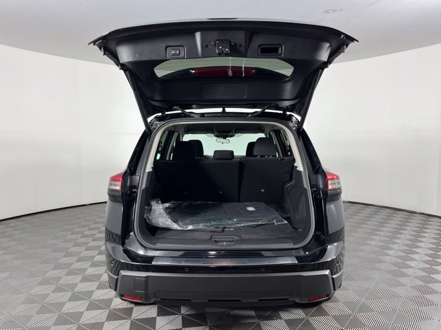 Certified 2026 Nissan Rogue SV FWD image 44