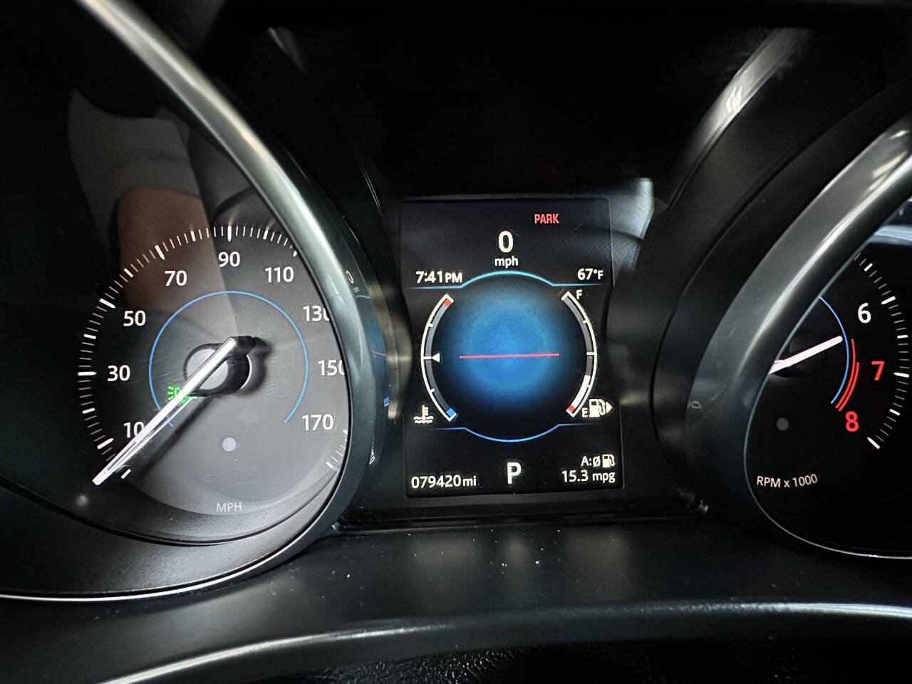Used 2017 Jaguar XE Premium RWD image 18