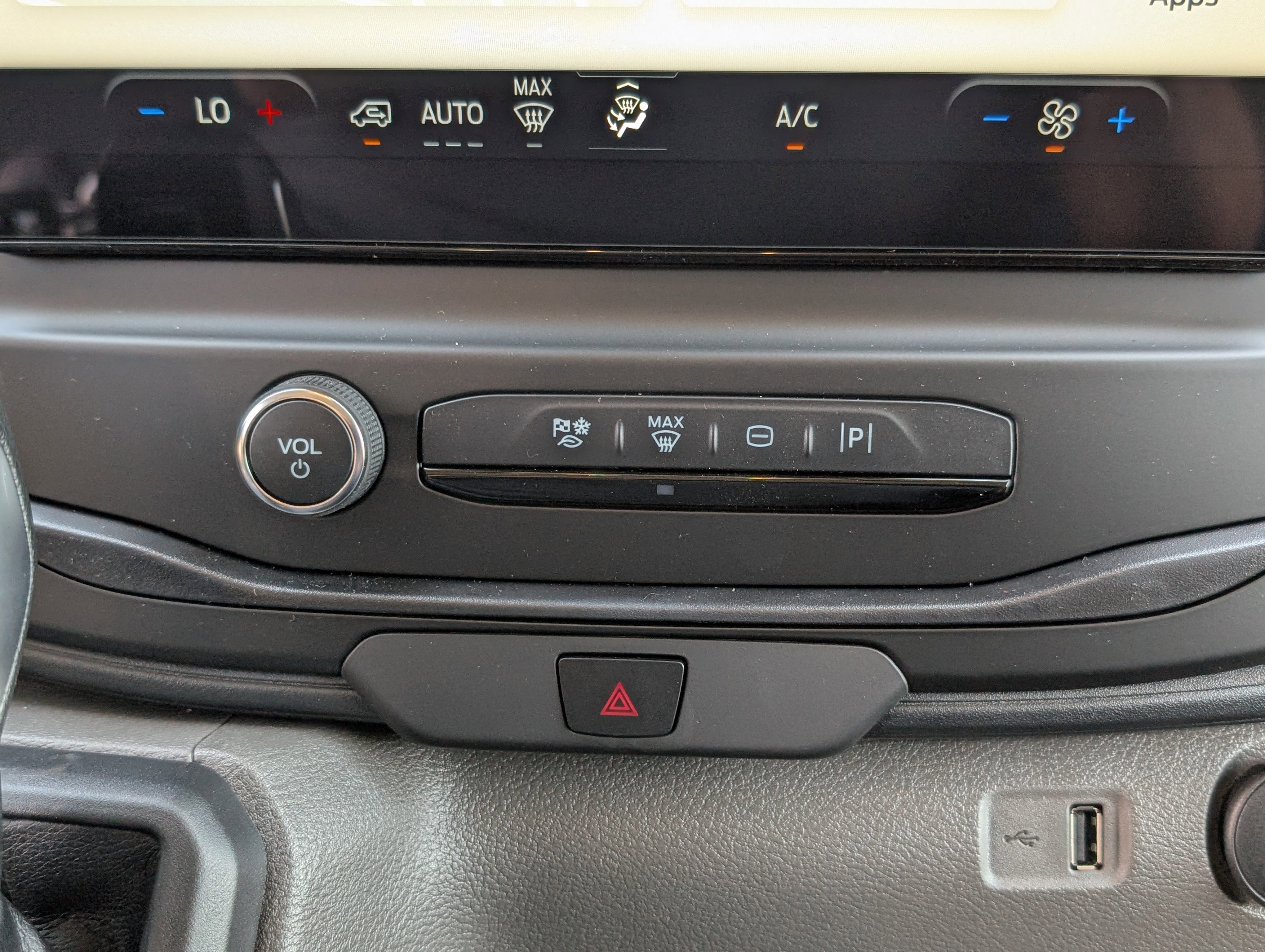 New 2025 Ford Transit 250 Low Roof w/ Load Area Protection Package image 18