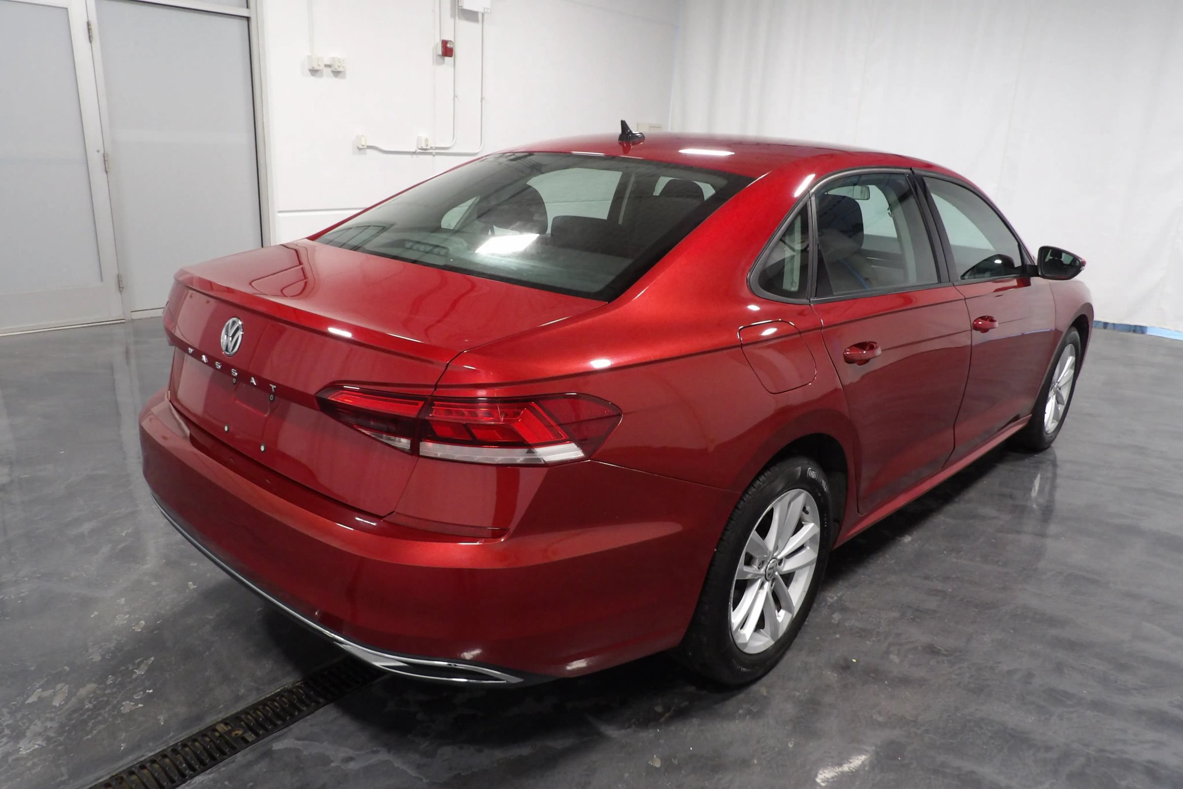Used 2021 Volkswagen Passat 2.0T S FWD image 4