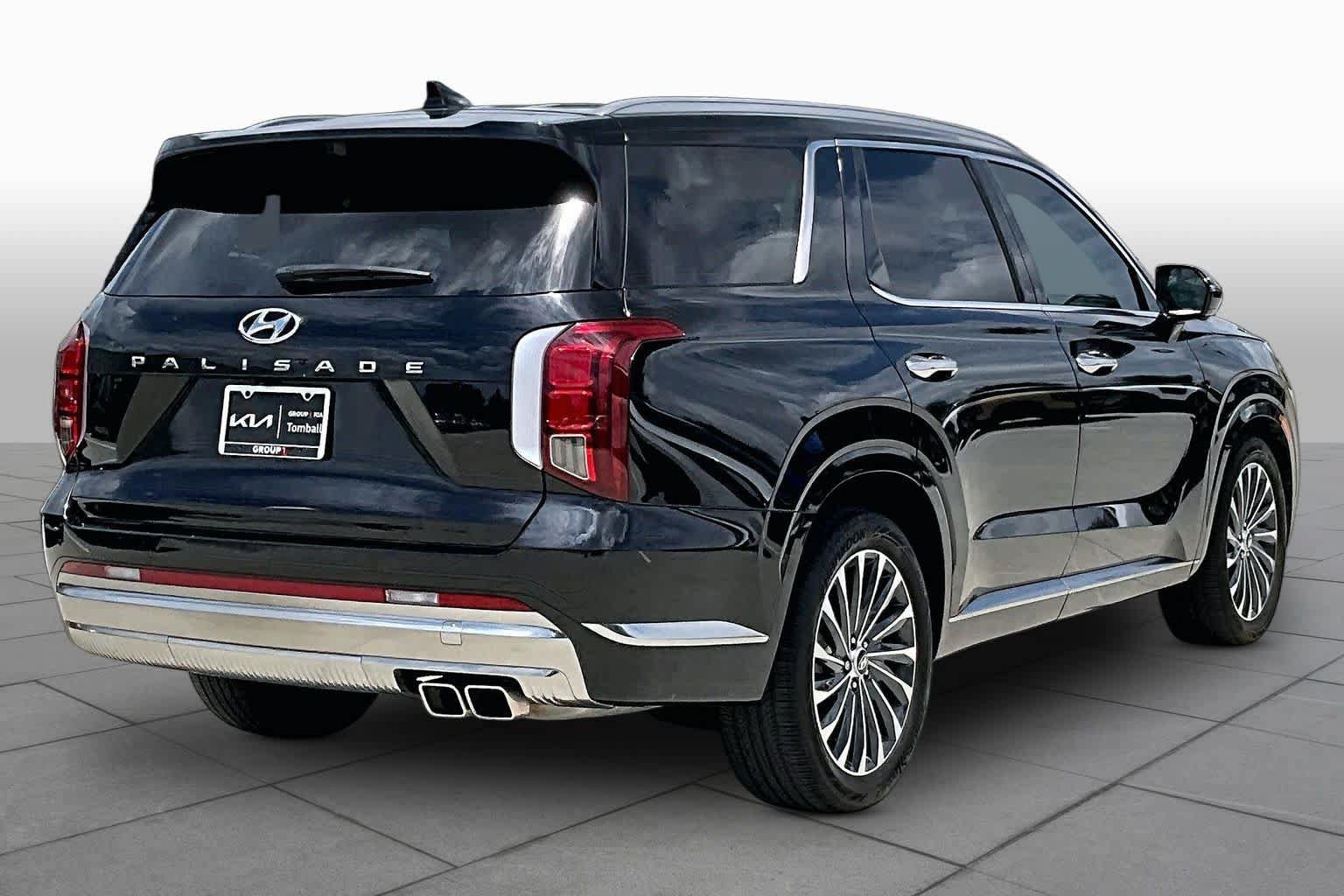 Used 2024 Hyundai Palisade Calligraphy FWD image 12