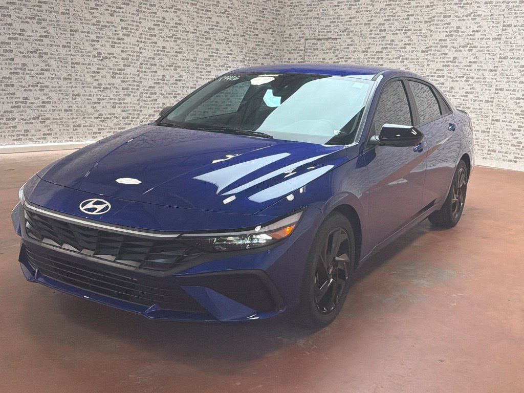 Used 2026 Hyundai Elantra Sport w/ Cargo Package FWD image 3