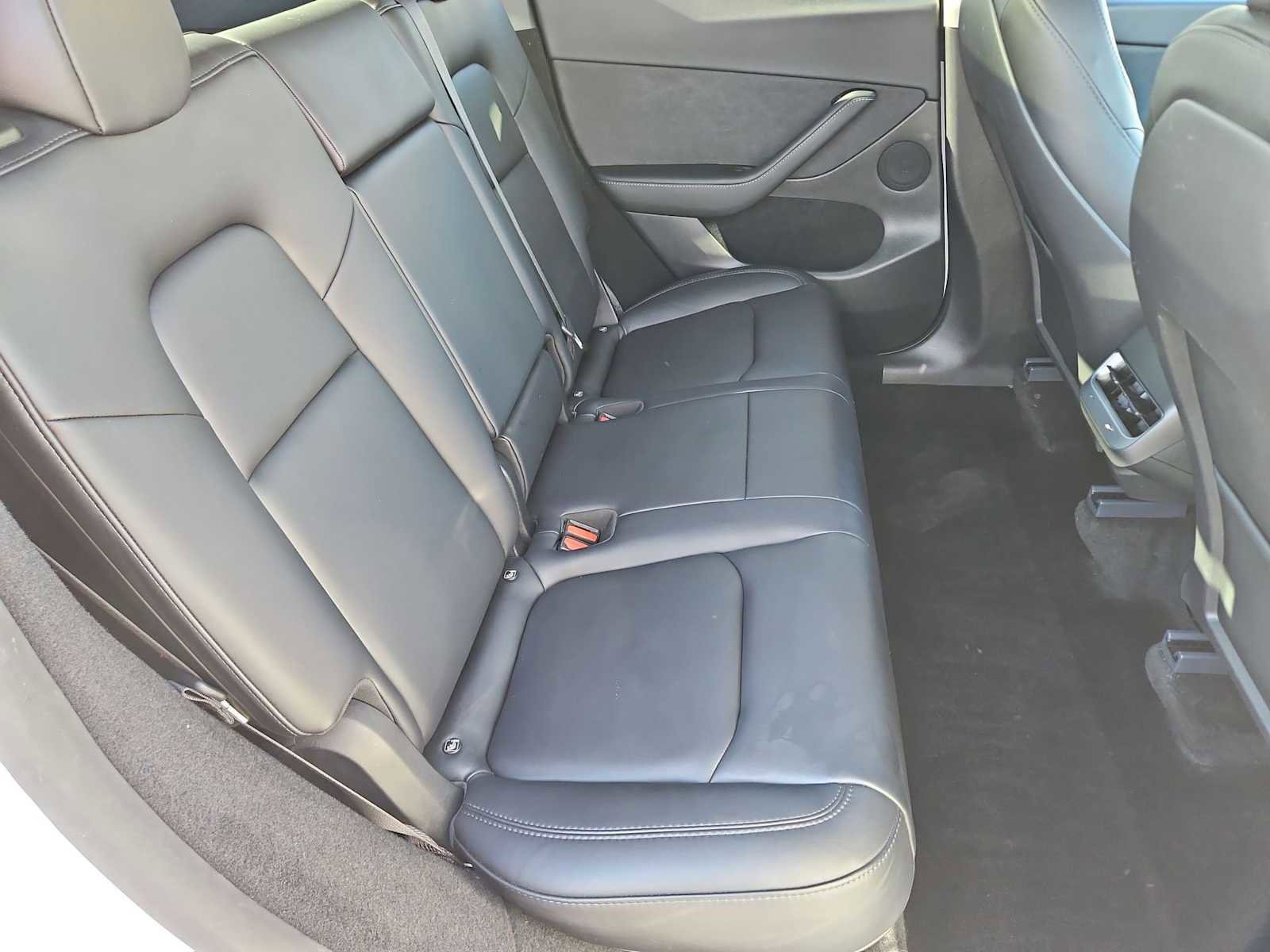 Used 2024 Tesla Model Y Long Range image 21