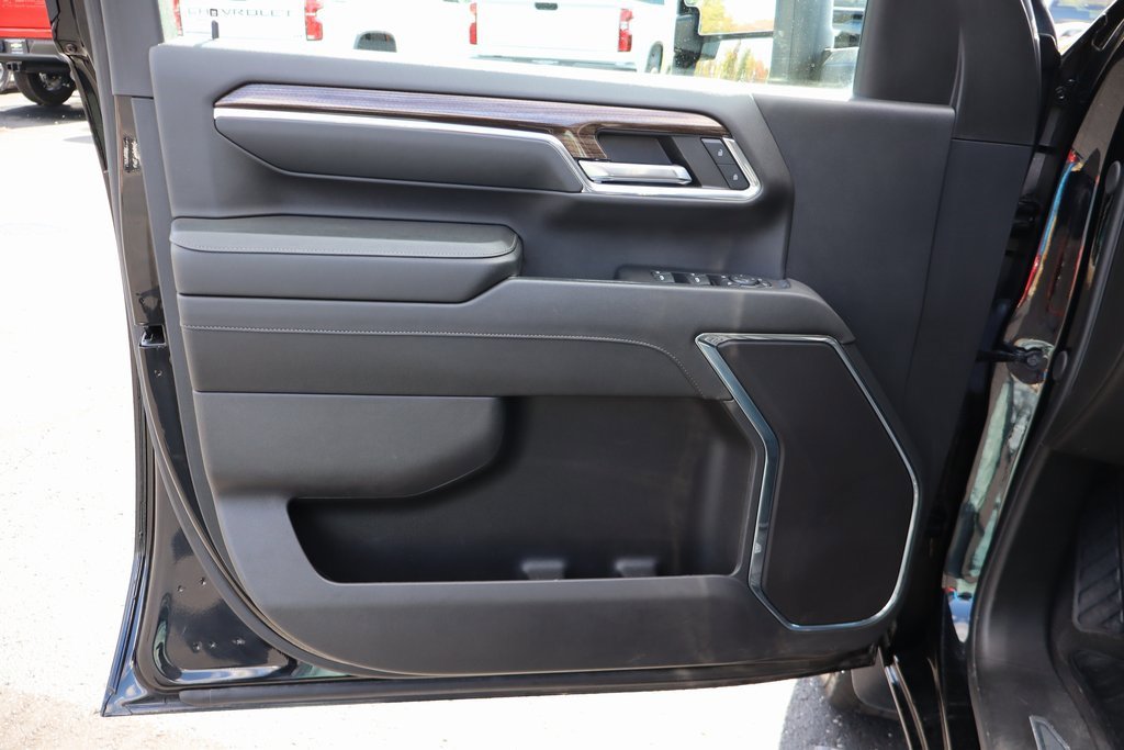 Used 2024 Chevrolet Silverado 2500 LT w/ All Star Edition image 17