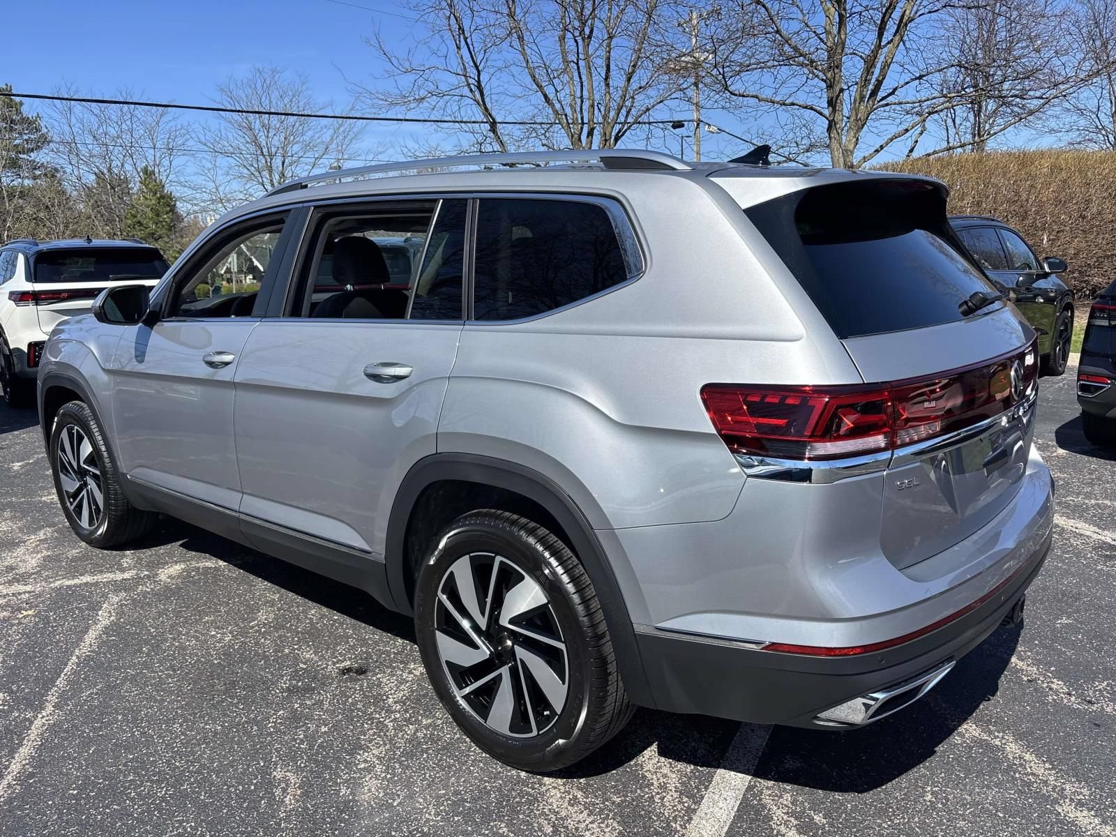 New 2026 Volkswagen Atlas SEL AWD/4WD image 7