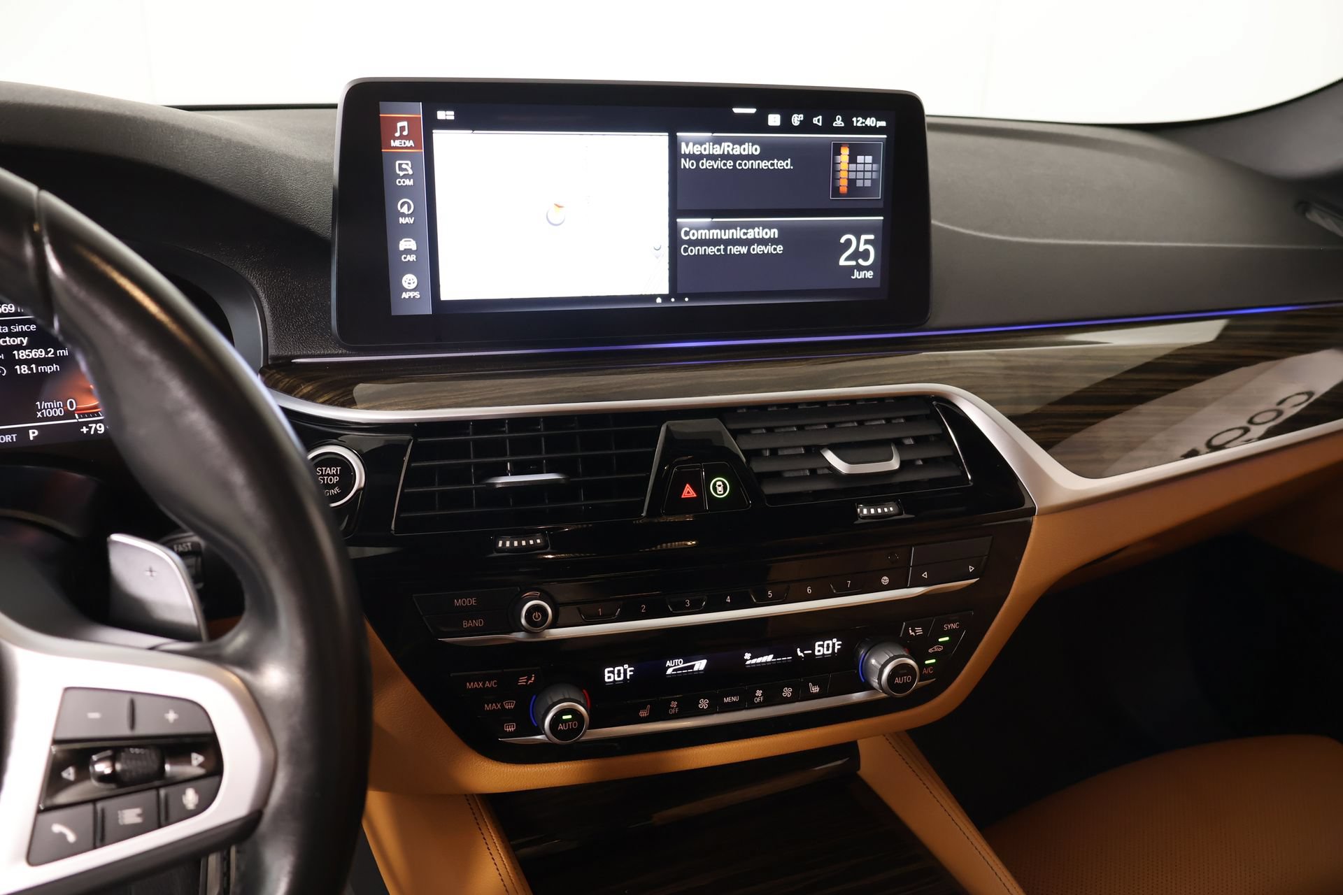 Used 2023 BMW 530i w/ M Sport Package RWD image 5