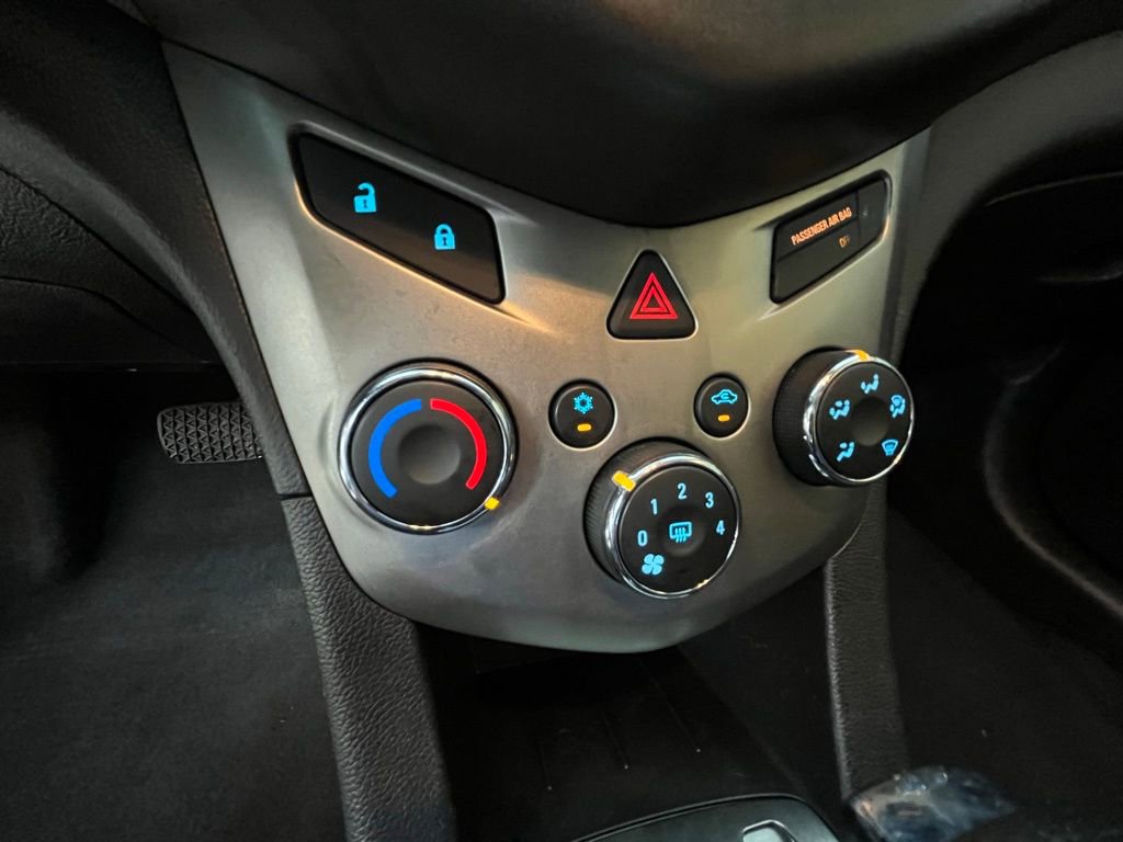 Used 2015 Chevrolet Sonic LT FWD image 26