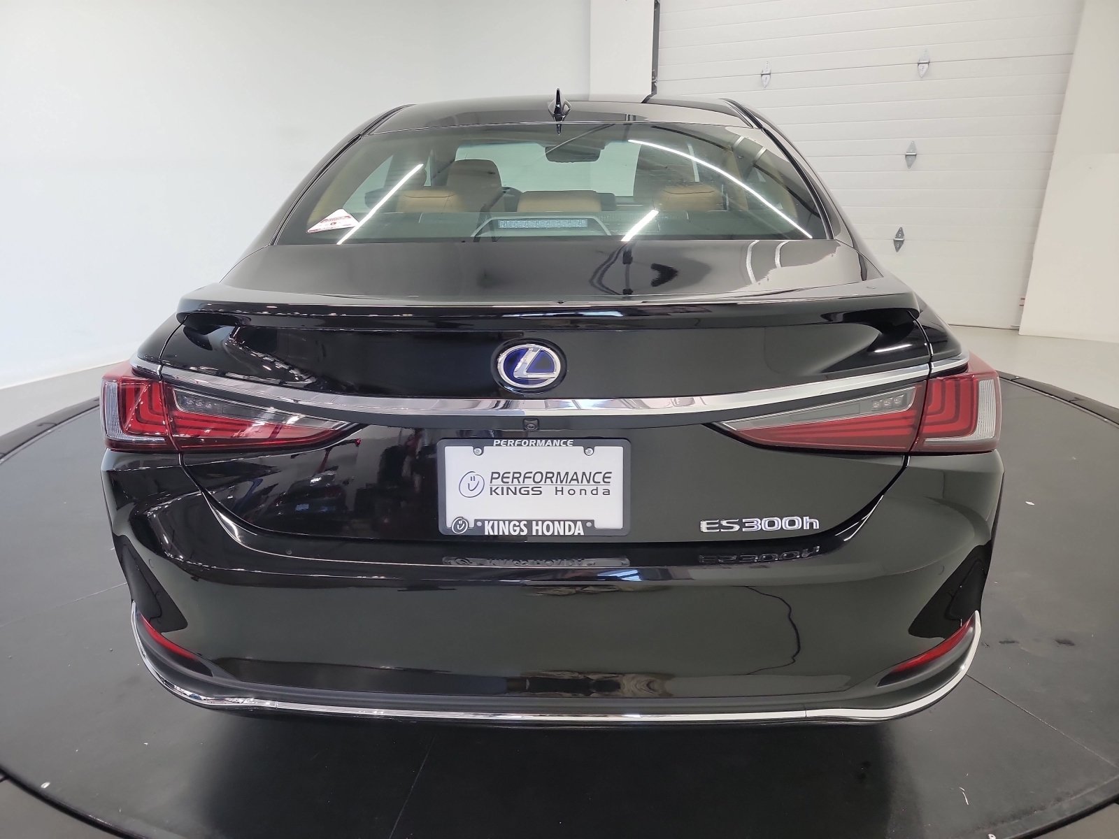 Used 2022 Lexus ES 300h w/ Accessory Package FWD image 8