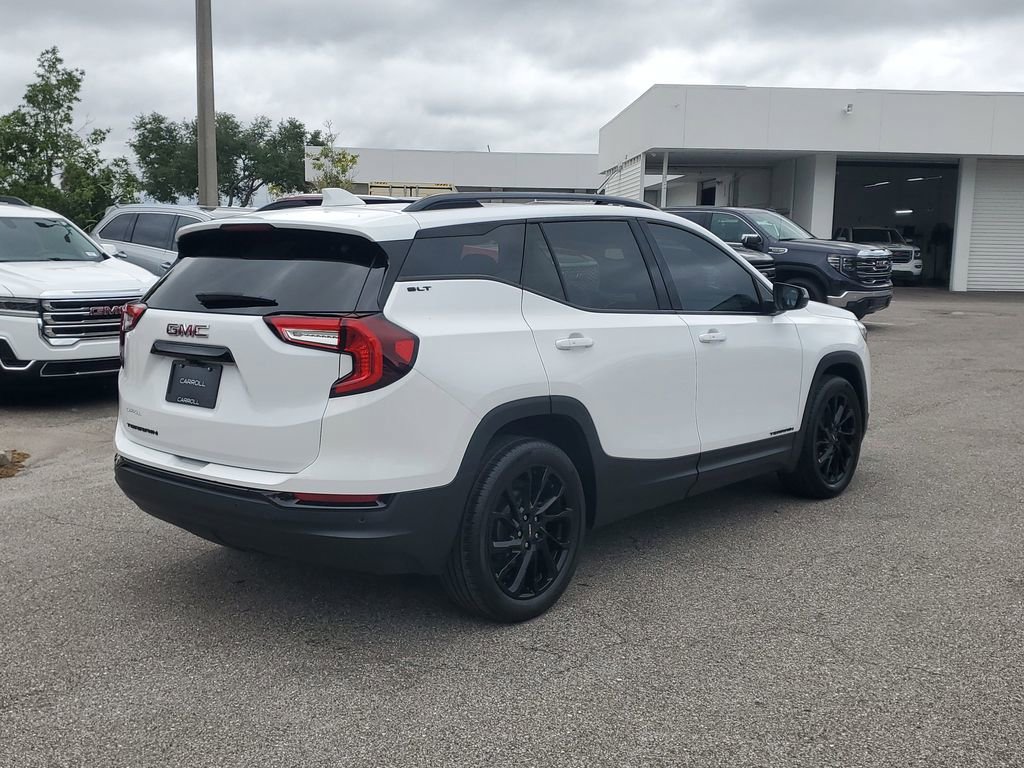 Used 2023 GMC Terrain SLT w/ Elevation Edition image 6