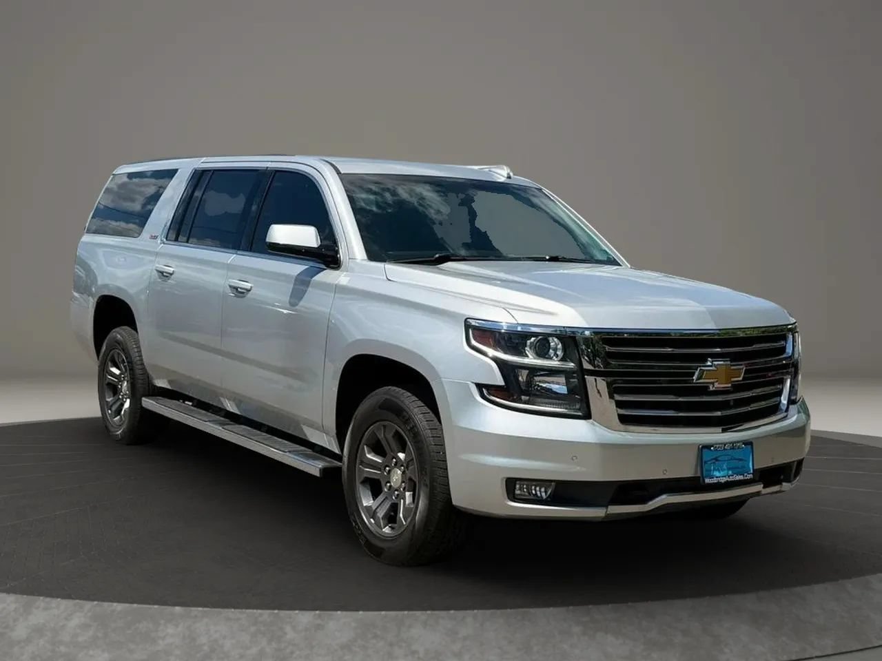 Used 2016 Chevrolet Suburban LT AWD/4WD image 8