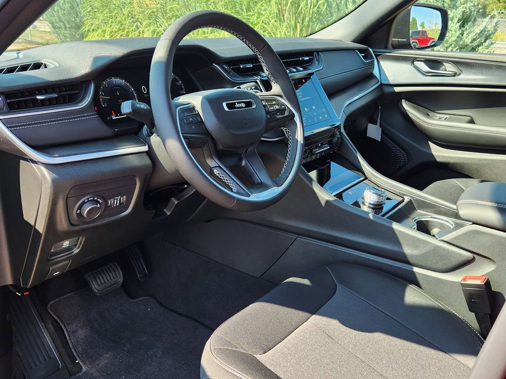 New 2025 Jeep Grand Cherokee Laredo X w/ Trailer Tow Package image 7