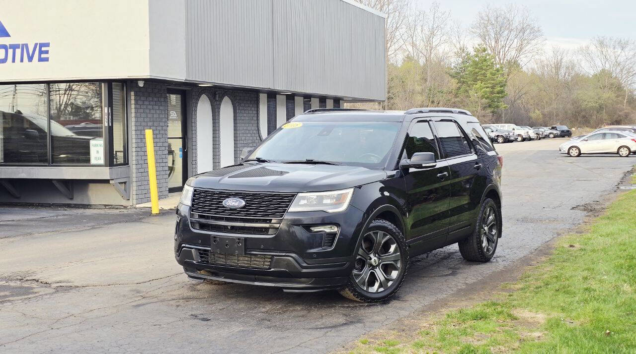 Used 2018 Ford Explorer Sport image 2