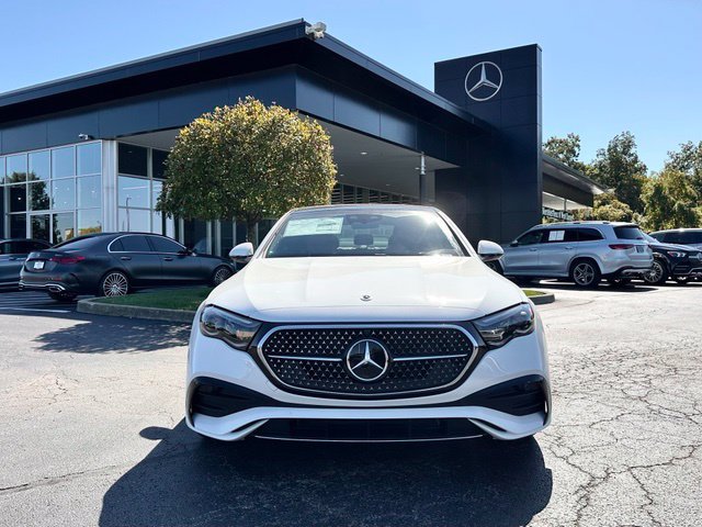 New 2027 Mercedes-Benz E 450 4MATIC Sedan image 3