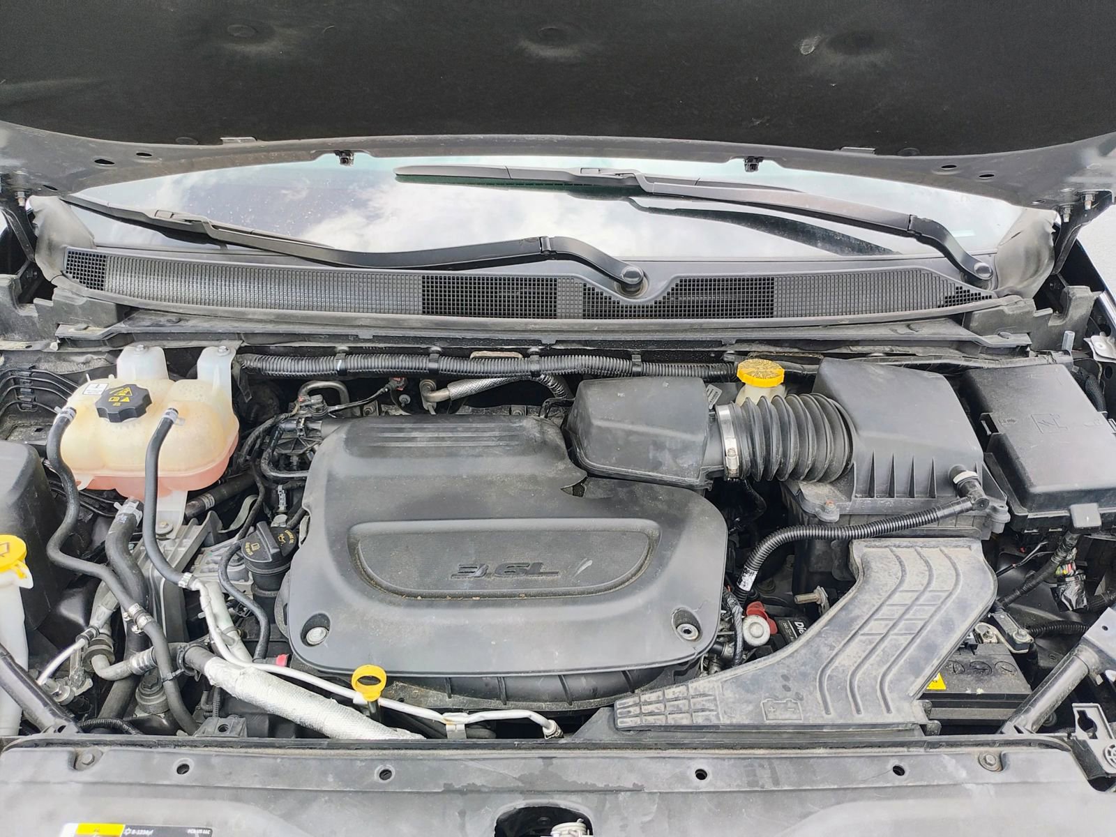 Used 2020 Chrysler Voyager Lxi FWD image 22