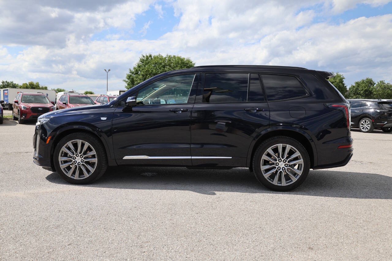Used 2021 Cadillac XT6 Sport w/ Platinum Package AWD/4WD image 8