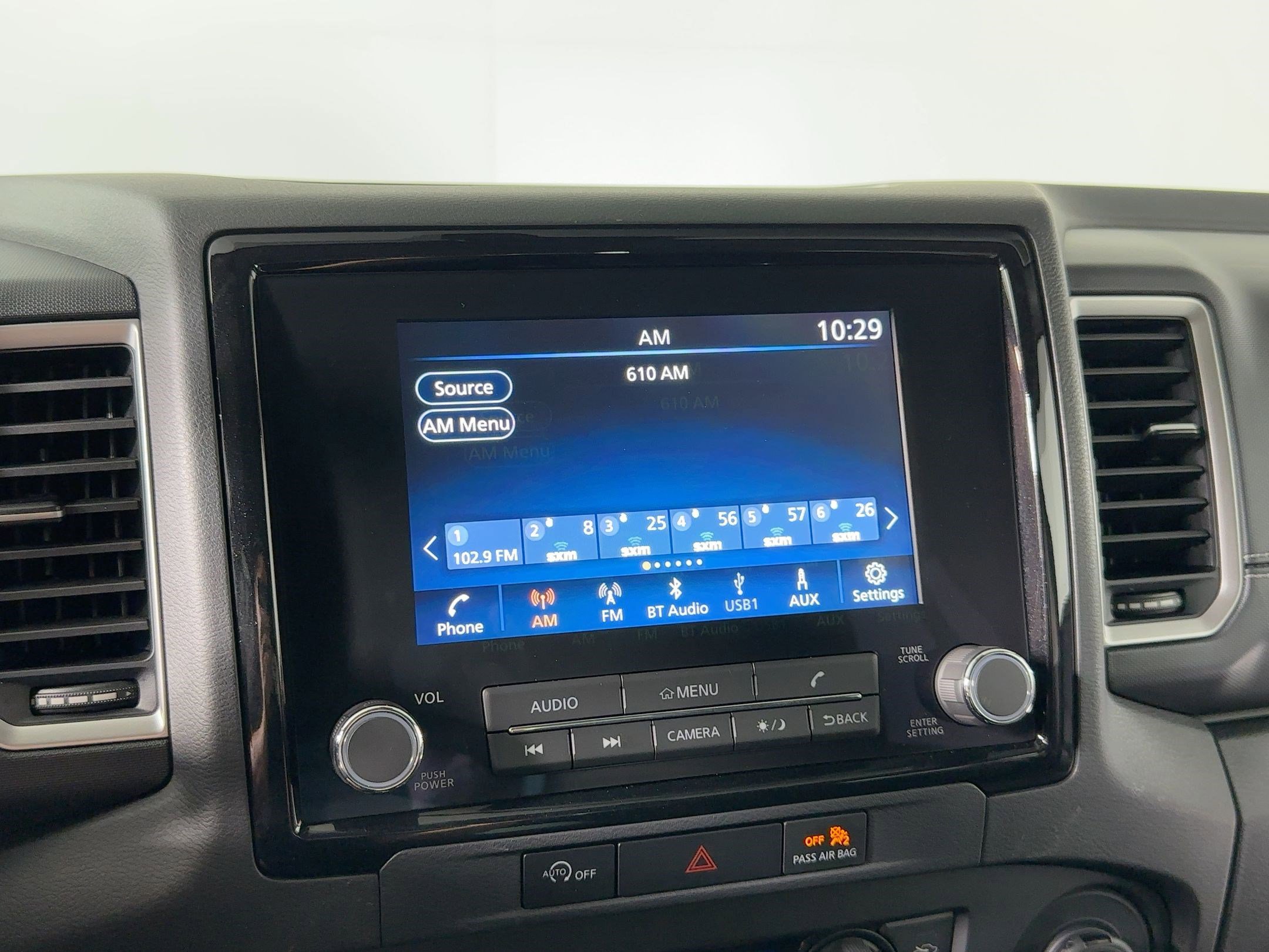 Used 2024 Nissan Frontier SV w/ SV Convenience Package image 23