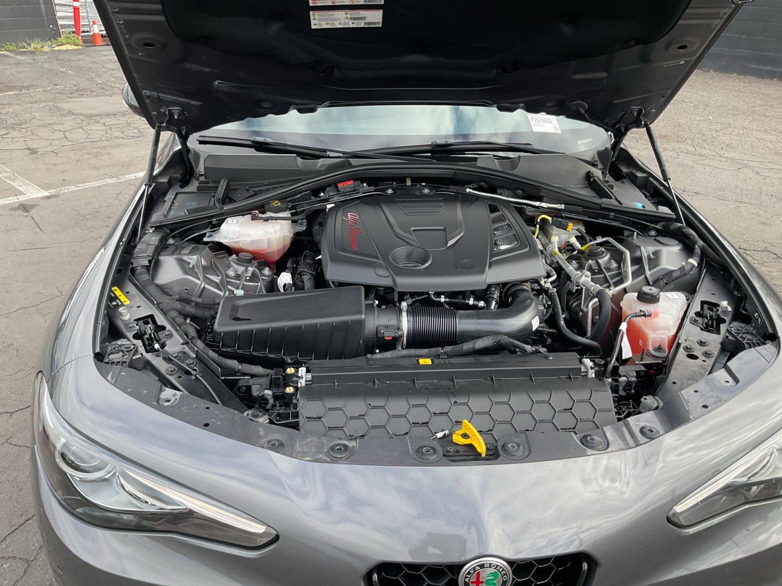 Used 2023 Alfa Romeo Giulia Veloce RWD image 22