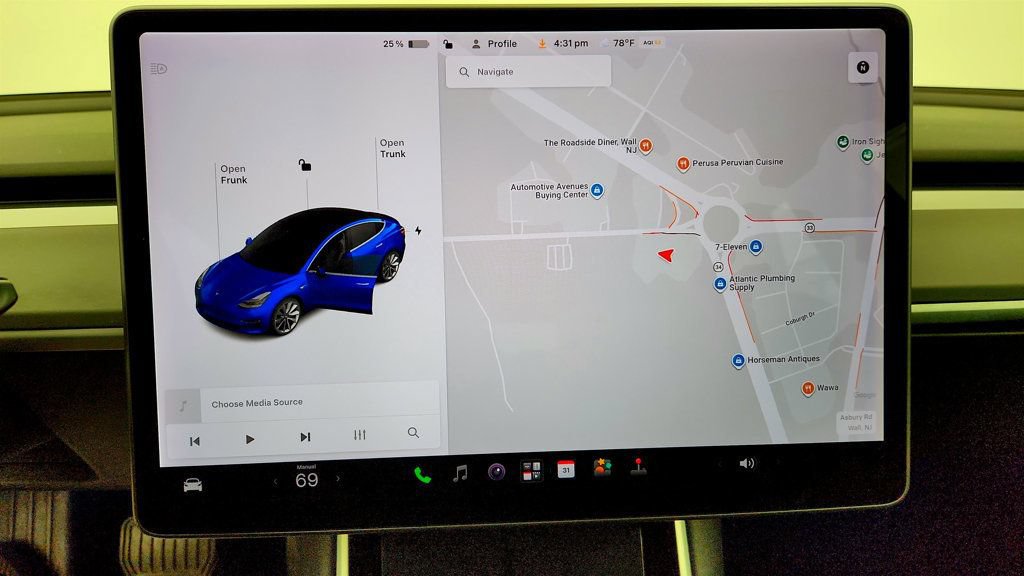 Used 2018 Tesla Model 3 Long Range RWD image 22