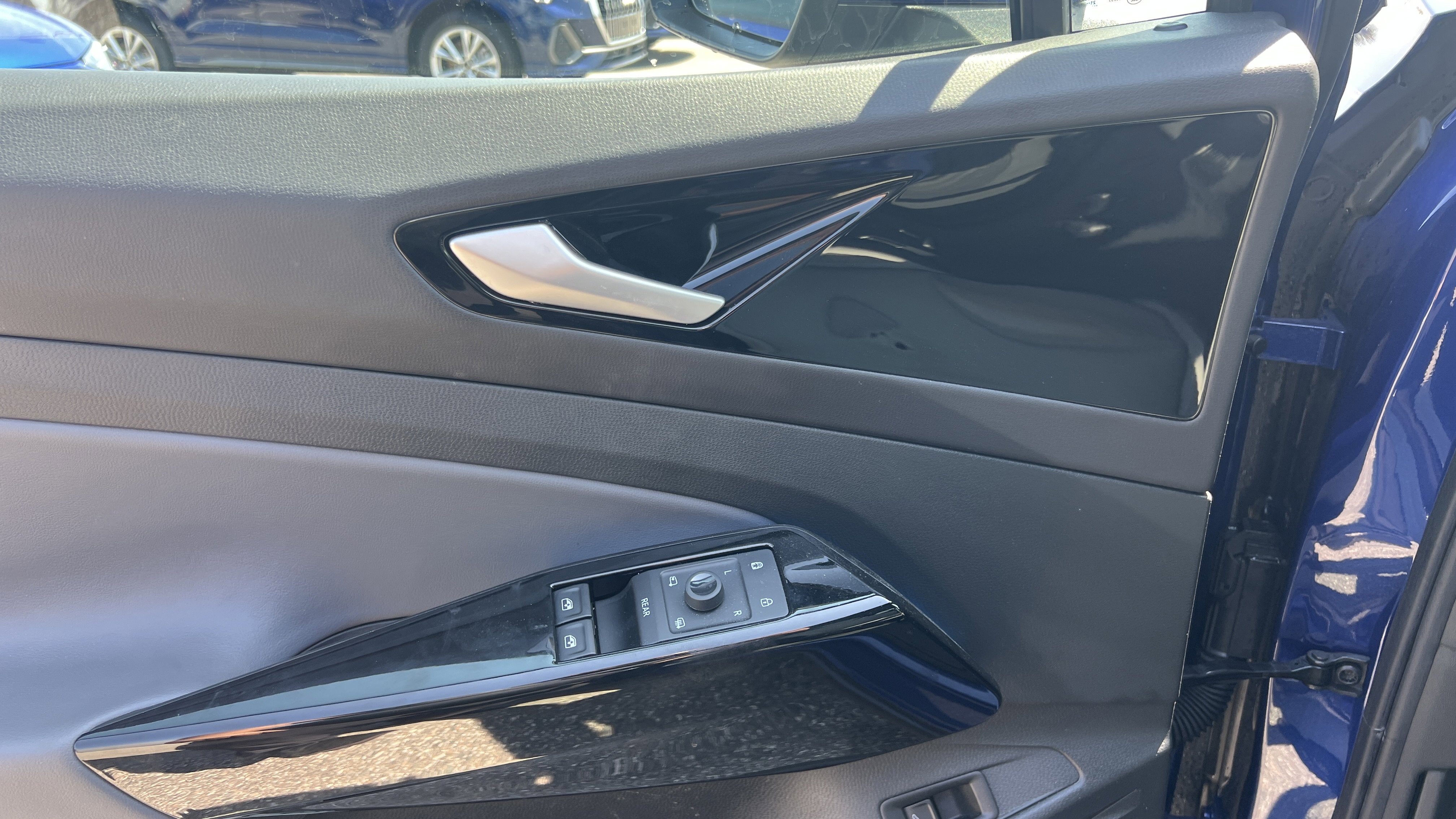 Used 2021 Volkswagen ID.4 Pro S image 12