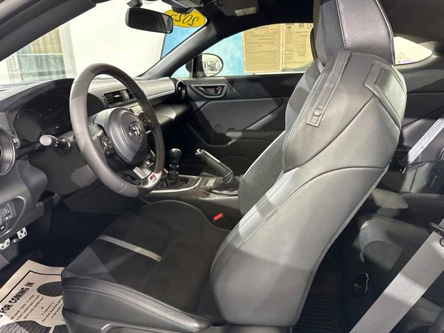 Used 2025 Toyota GR86 Premium w/ Performance Package RWD image 17