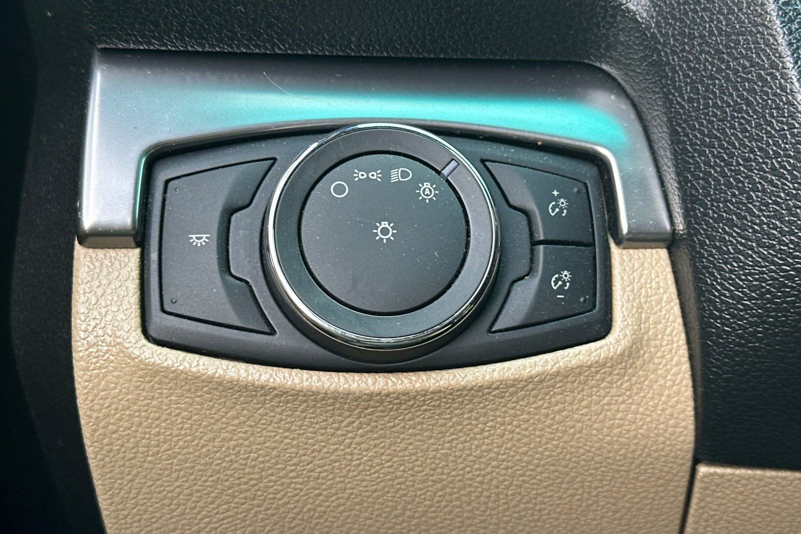 Used 2017 Ford Explorer FWD image 41