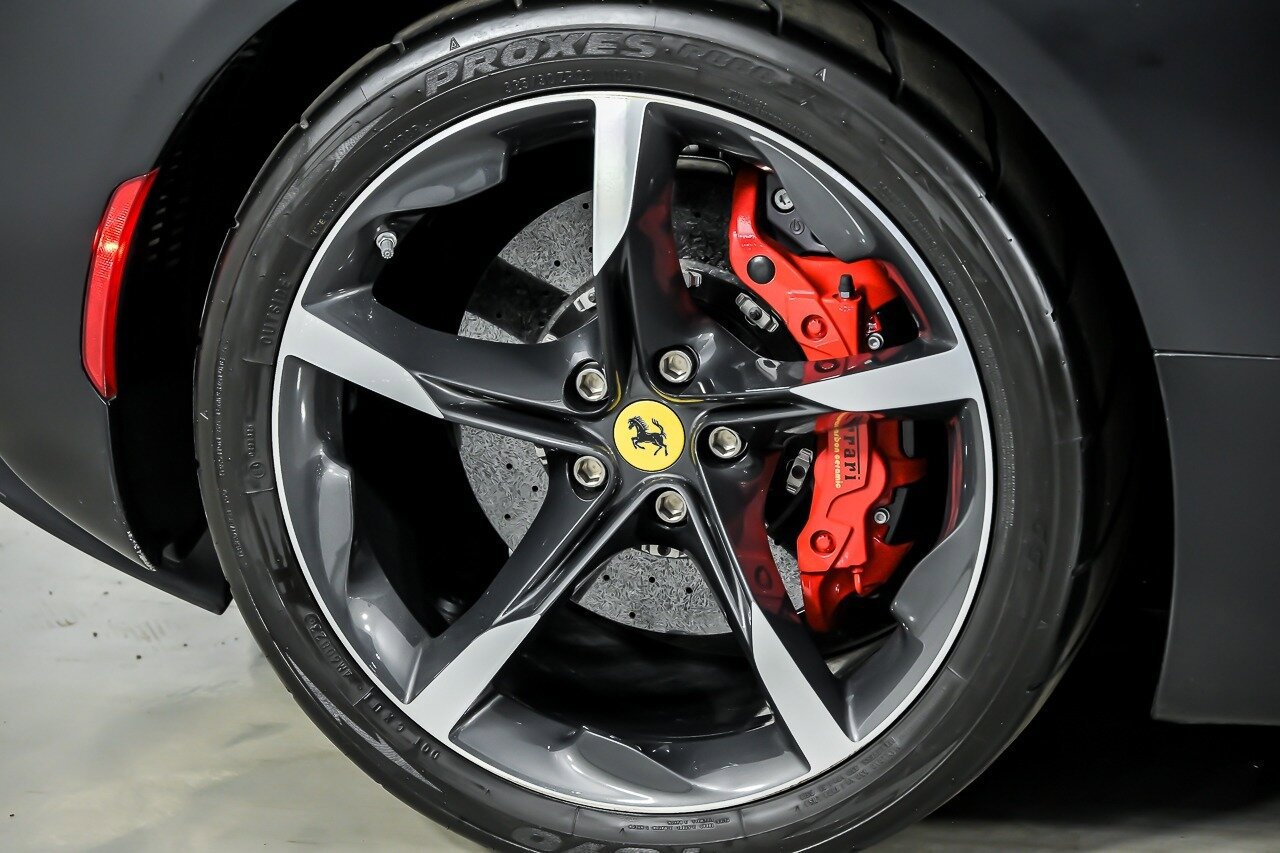Used 2022 Ferrari SF90 Stradale AWD/4WD image 17
