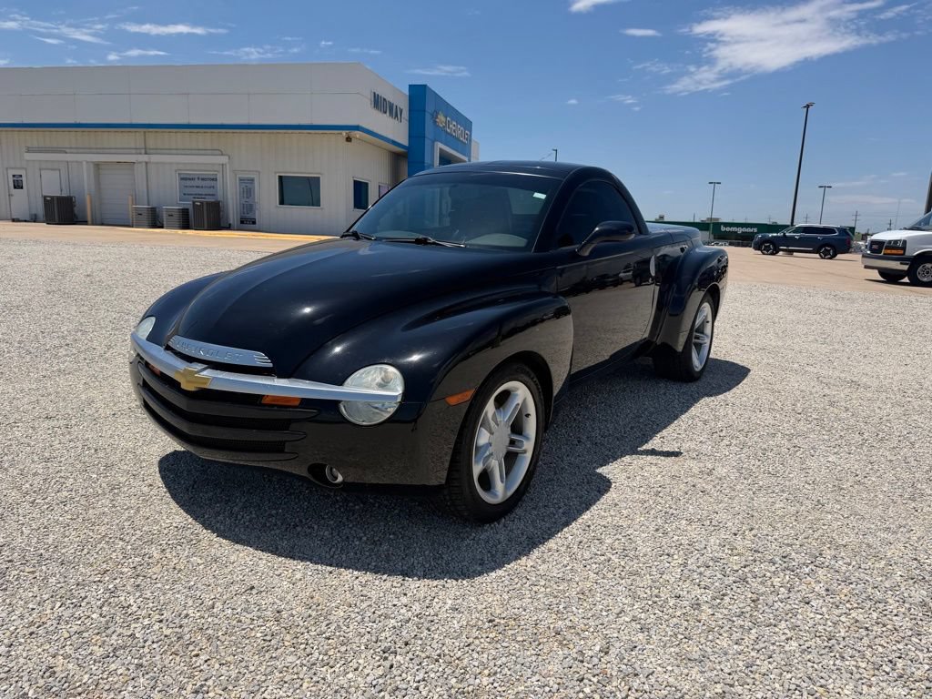 Used 2003 Chevrolet SSR w/ Preferred Equipment Group RWD image 7