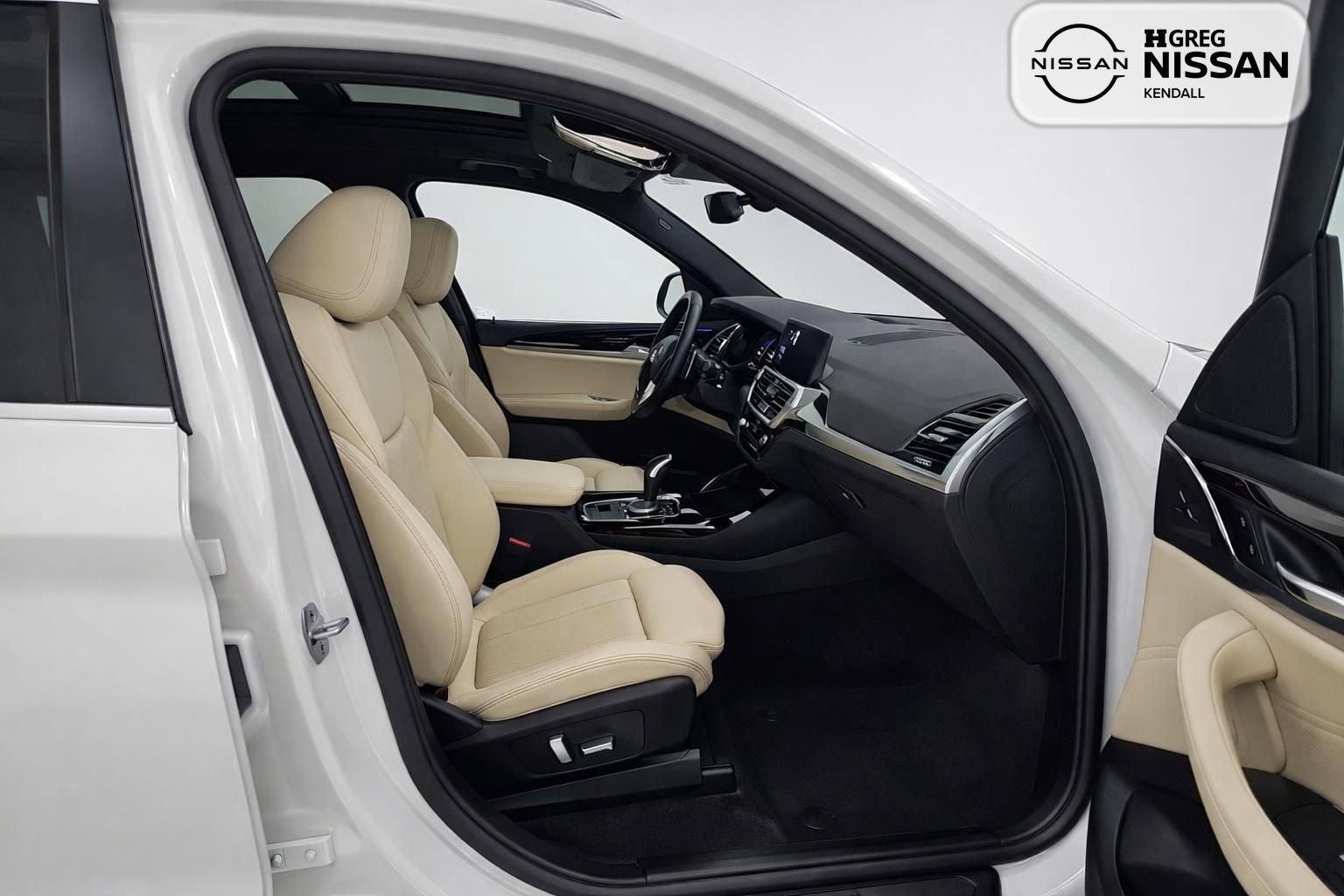 Used 2023 BMW X3 sDrive30i w/ Convenience Package image 9