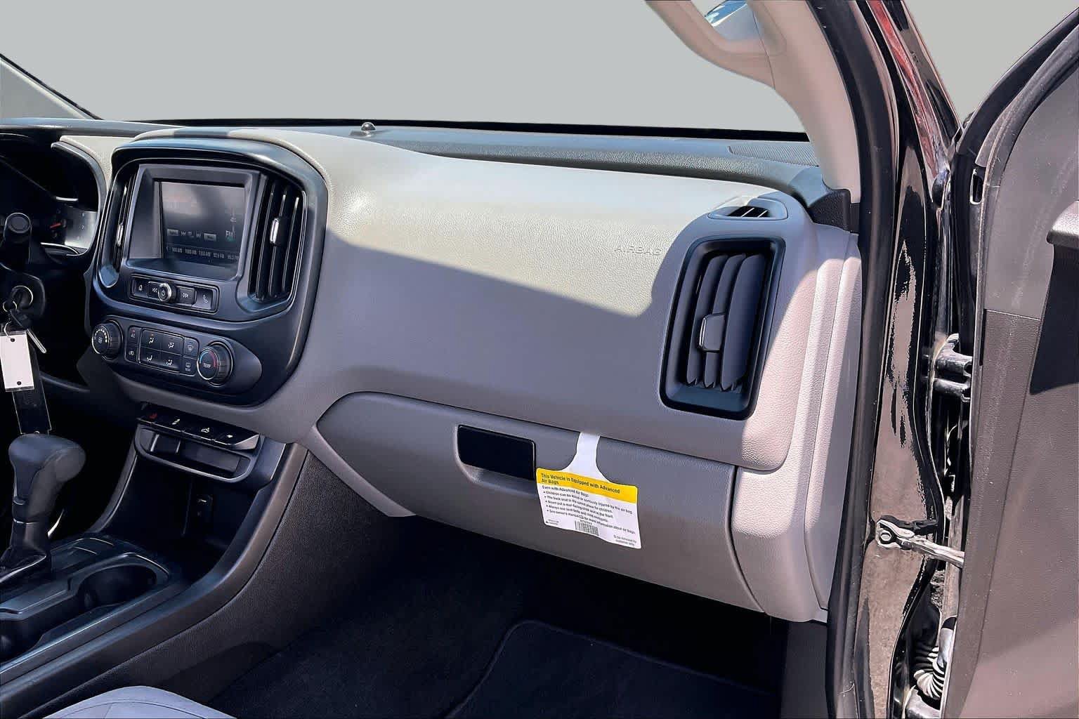 Used 2017 GMC Canyon 2WD Crew Cab w/ Convenience Package image 16