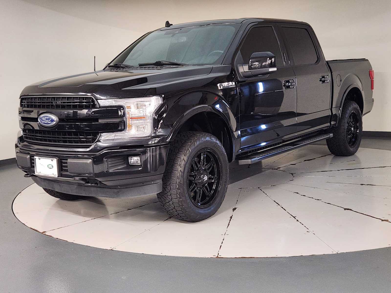 Used 2019 Ford F150 Lariat w/ Equipment Group 502A Luxury AWD/4WD image 1