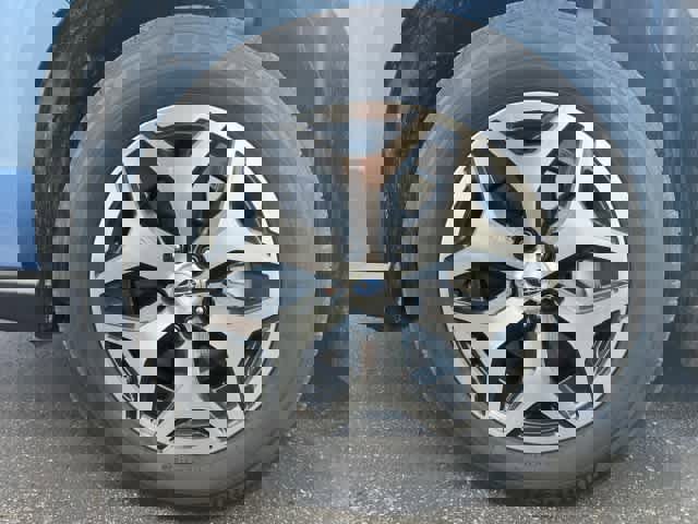 Used 2023 Subaru Forester Premium w/ Popular Package #2 image 10