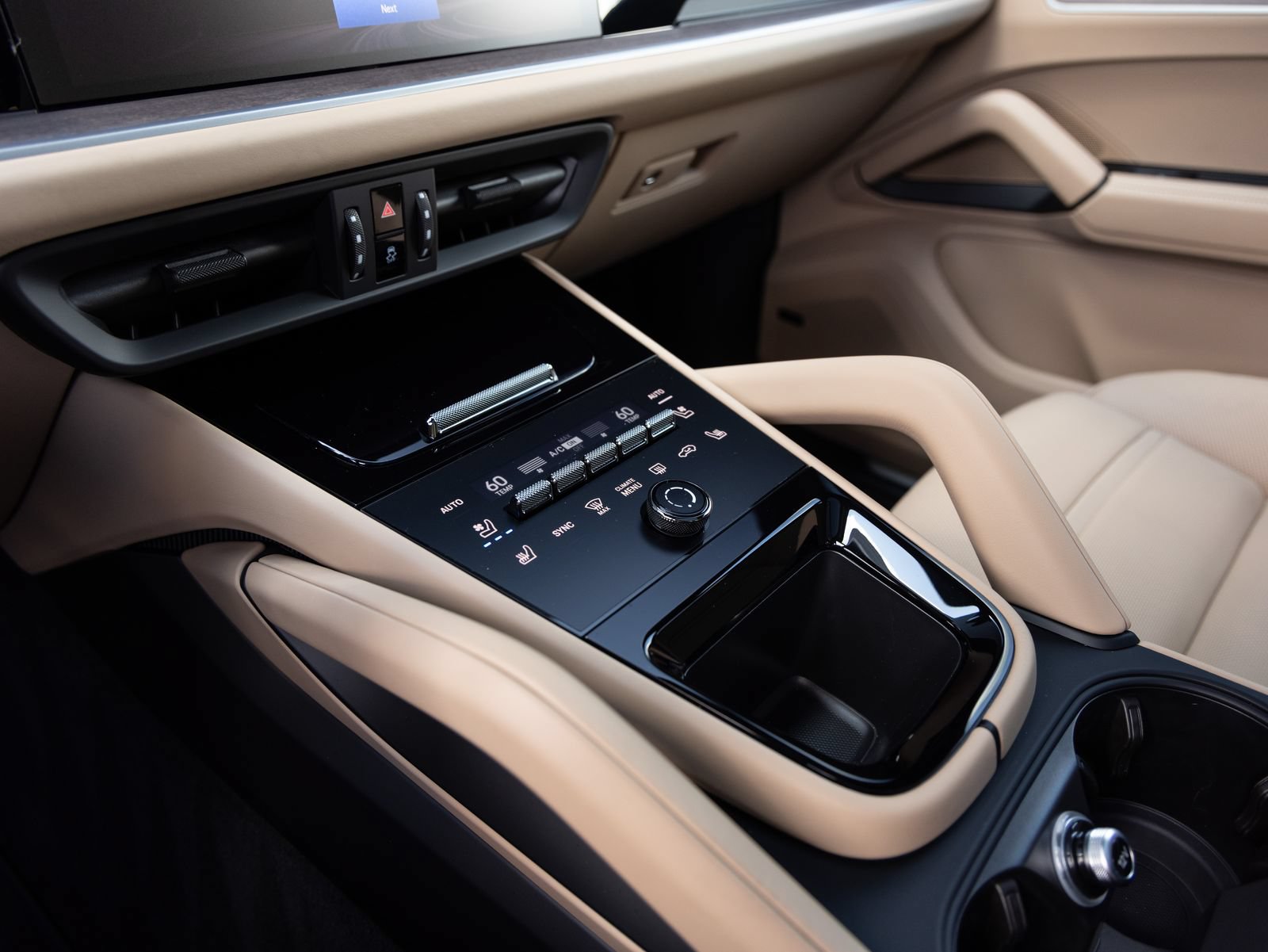 New 2026 Porsche Cayenne S AWD/4WD image 17