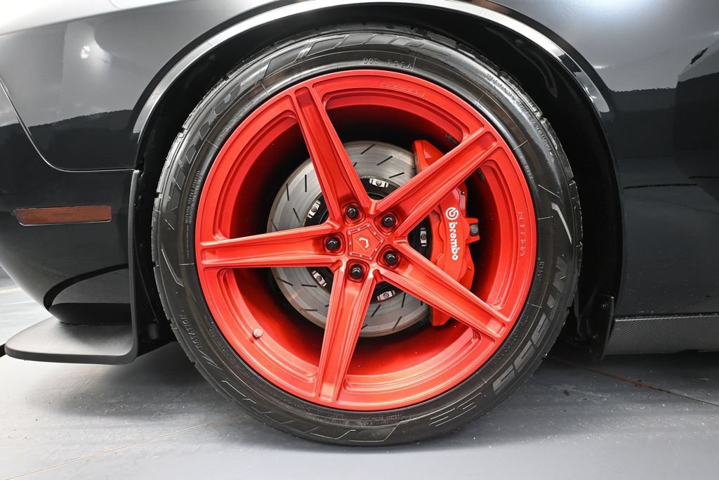 Used 2016 Dodge Challenger SRT Hellcat RWD image 13