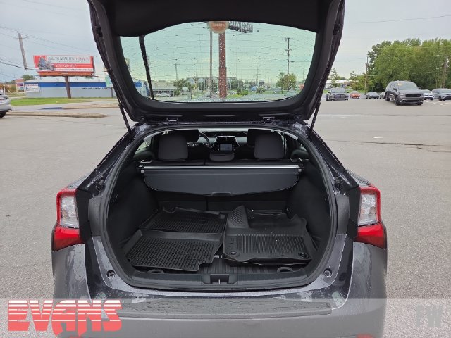 Certified 2022 Toyota Prius LE FWD image 26