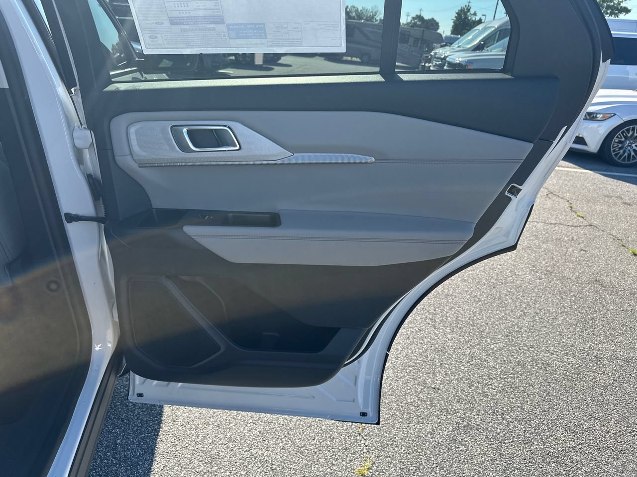 New 2026 Ford Explorer Active w/ Active Comfort Package AWD/4WD image 16