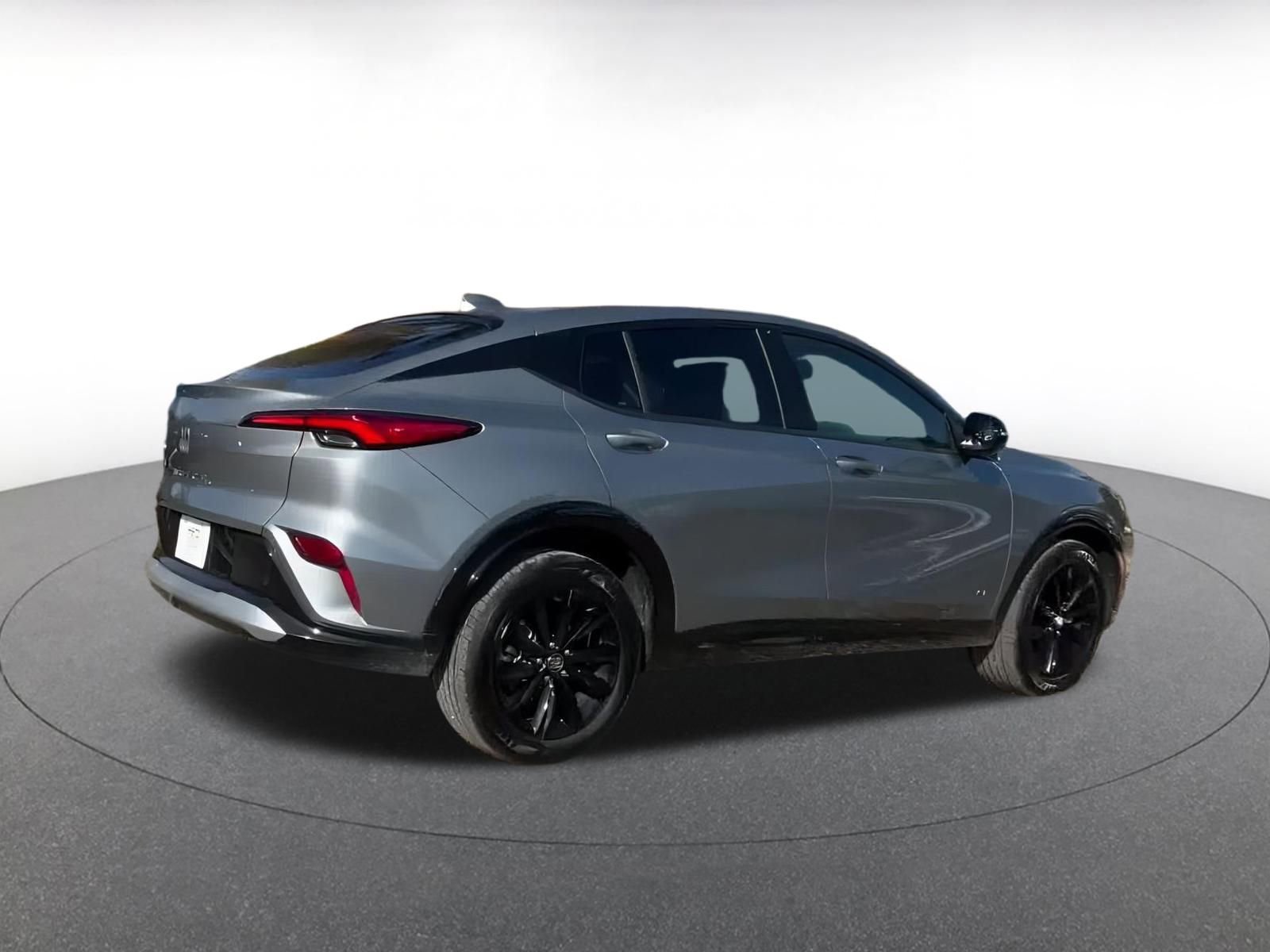 Used 2025 Buick Envista Sport Touring image 15