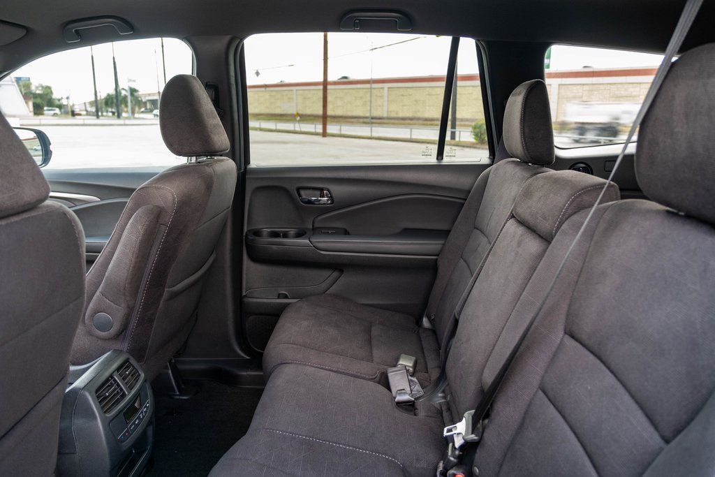 Used 2022 Honda Pilot Sport image 14