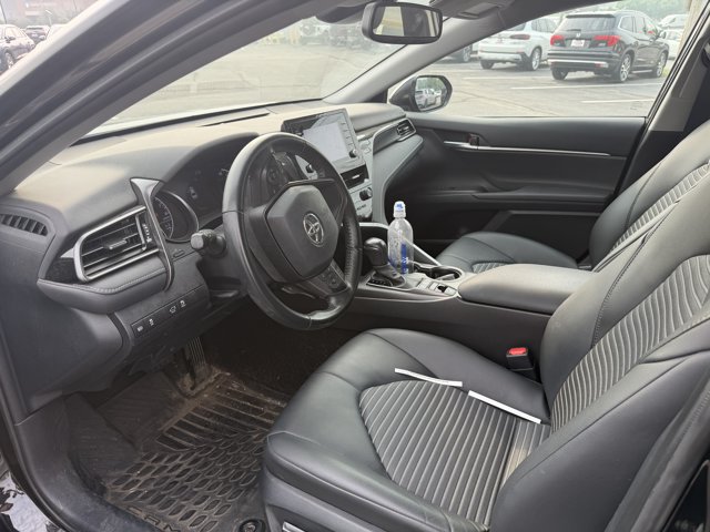 Used 2023 Toyota Camry SE w/ Convenience Package AWD/4WD image 5