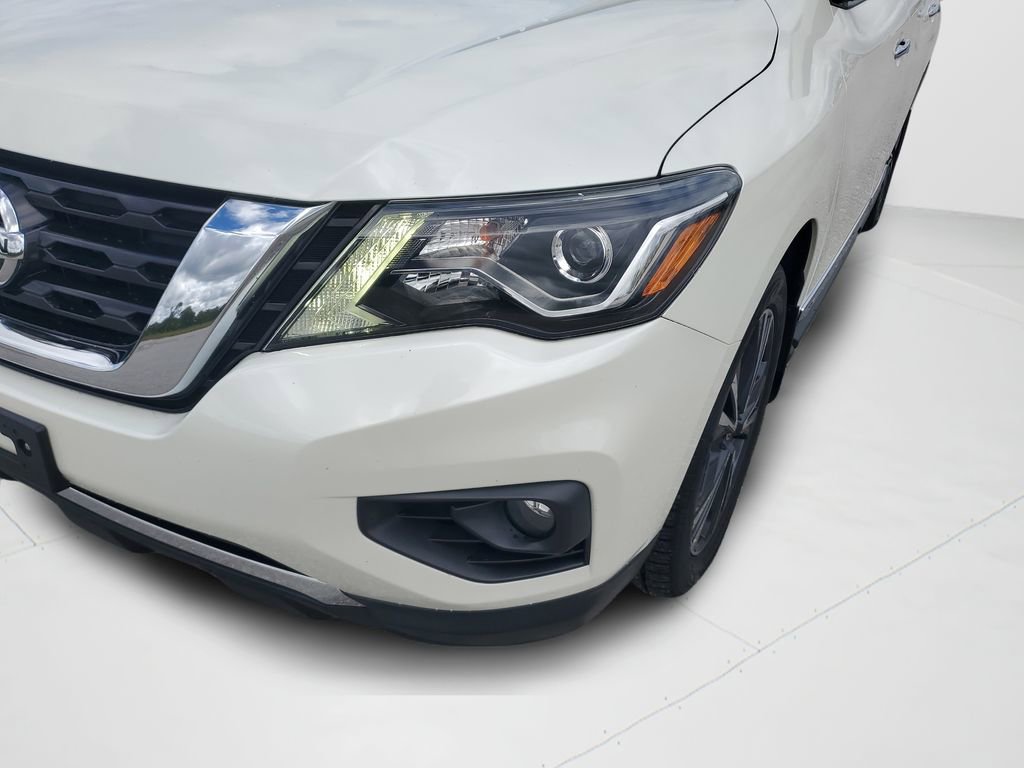 Used 2019 Nissan Pathfinder Platinum FWD image 25